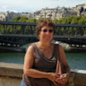 Meet your Posher, Laurie
